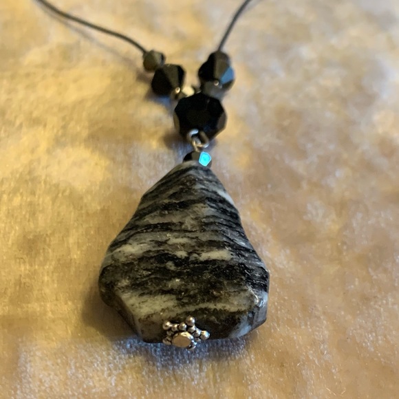 Snowflake Obsidian Pendant Black Bead Necklace - Picture 8 of 9